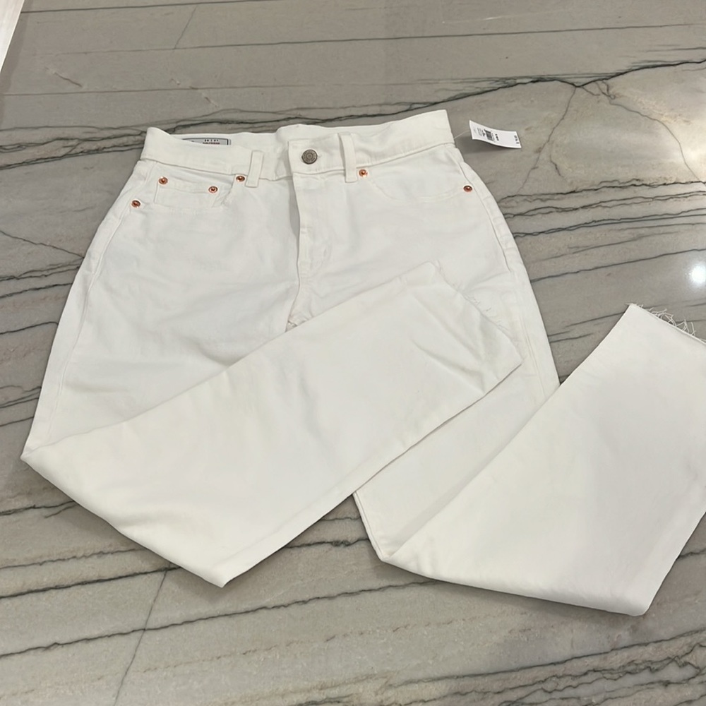 NWT Gap Mid Rise Girlfriend Jeans with Washwell White-26 Short - Picture 5 of 14